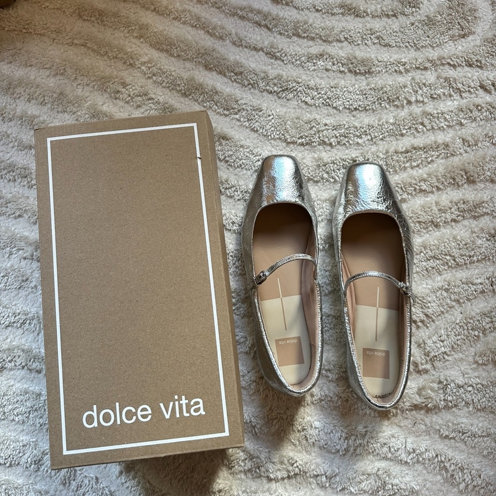 Dolce Vita Reyes Silver Distressed Leather Ballet Flats